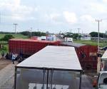Paralizan bloqueos la economía local