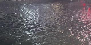 Sirenas suenan en Japón: Lluvias intensas y atípicas golpean Tokio