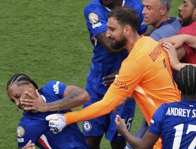 Riña entre Chelsea y PSG
