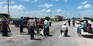 De nuevo, bloquean productores de sorgo carretera Victoria-Matamoros