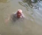 Rescatan a adulto mayor de ataque de cocodrilo en canal de la cortadura en Tampico