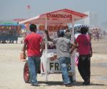 Detectan a 30 menores trabajando en la playa