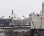 Debe refinería 25 mil millones