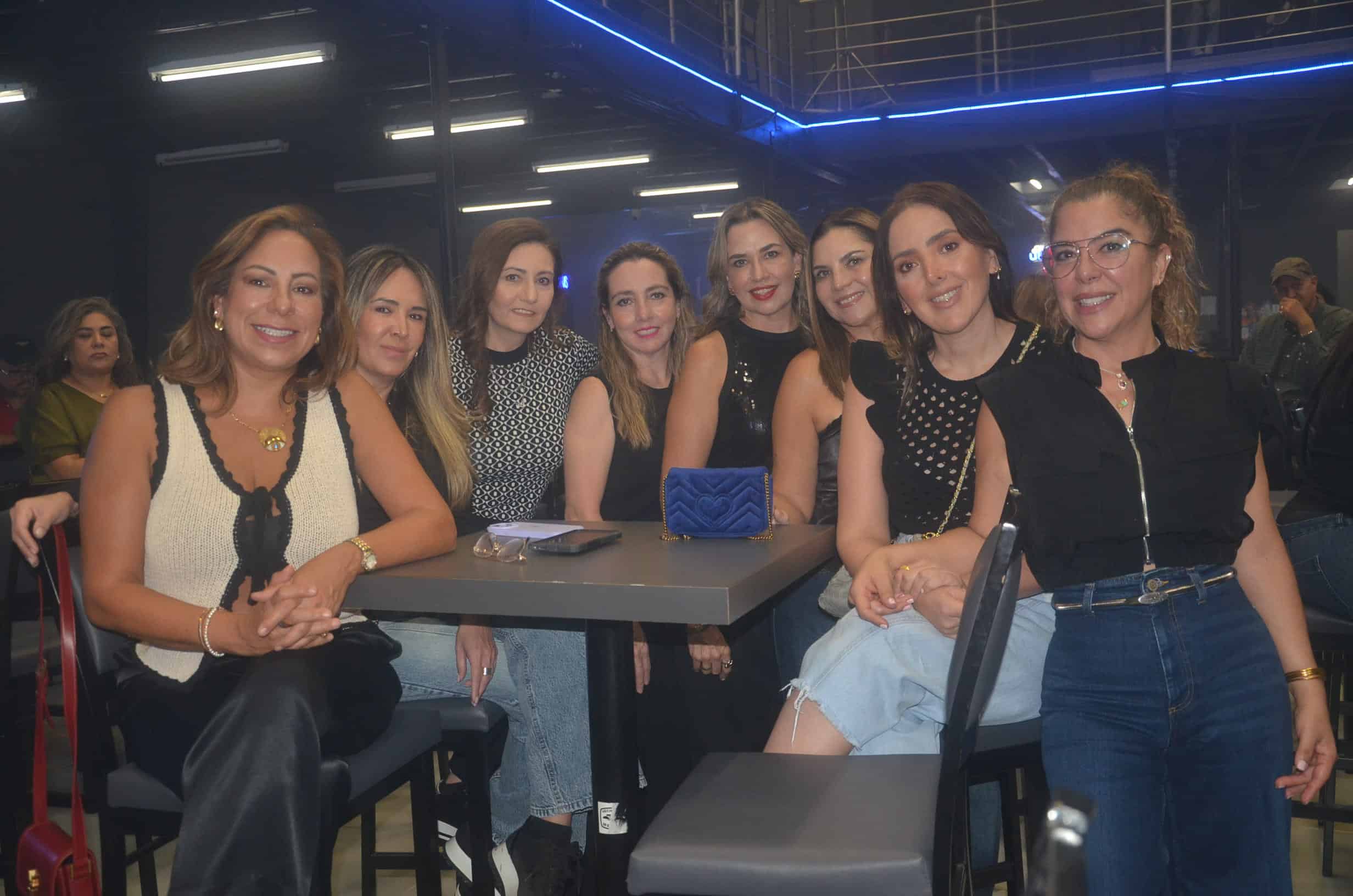 Cantan y bailan con Matute en Mission.