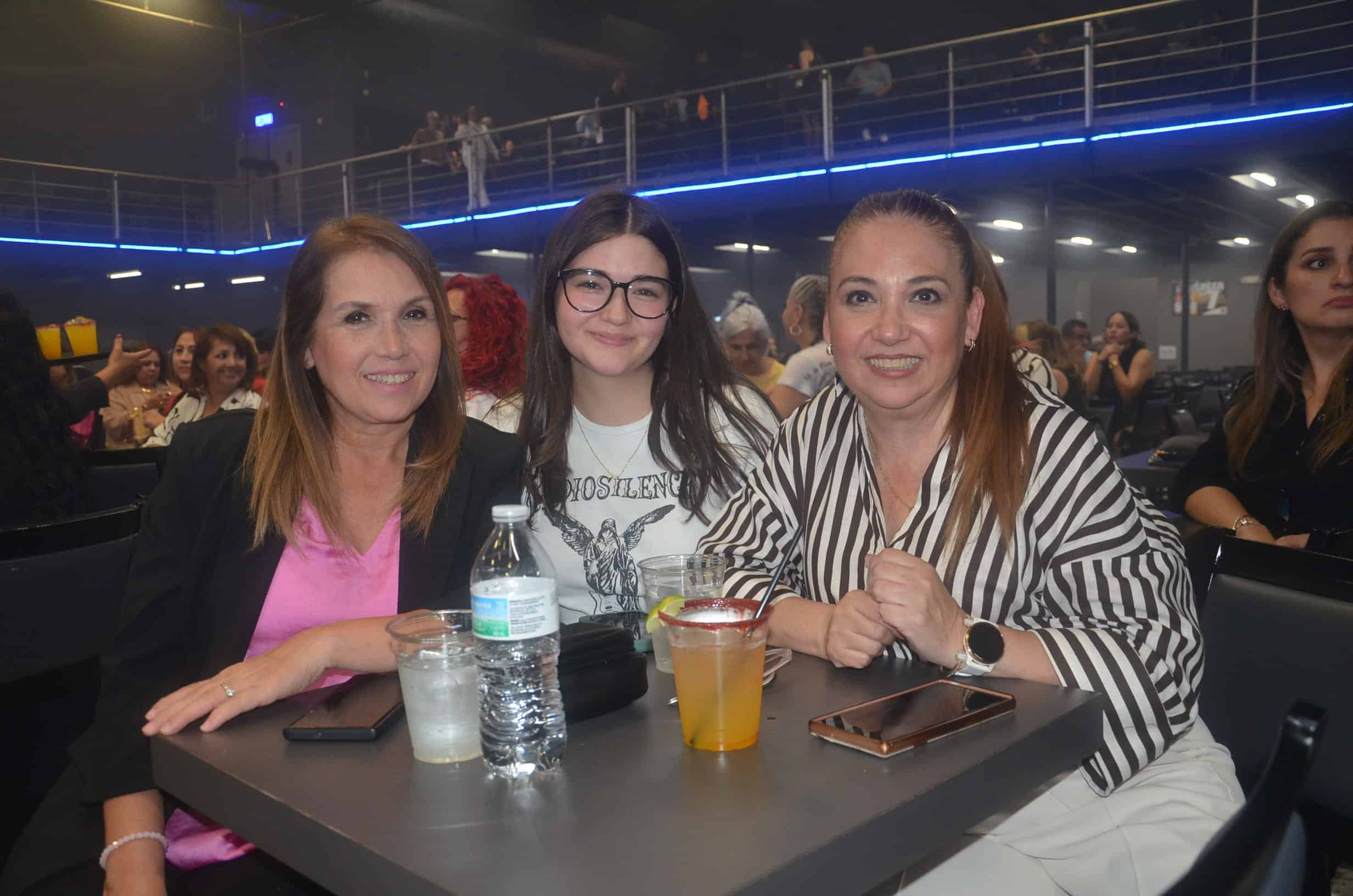Edith Sánchez, Paulina Caballero y Nancy Codina.