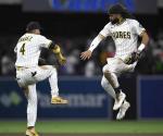 Fernando Tatis Jr. realiza atrapada épica para robar jonrón