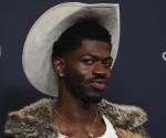 Detienen a Lil Nas X por atacar a policía en Ventura Boulevard