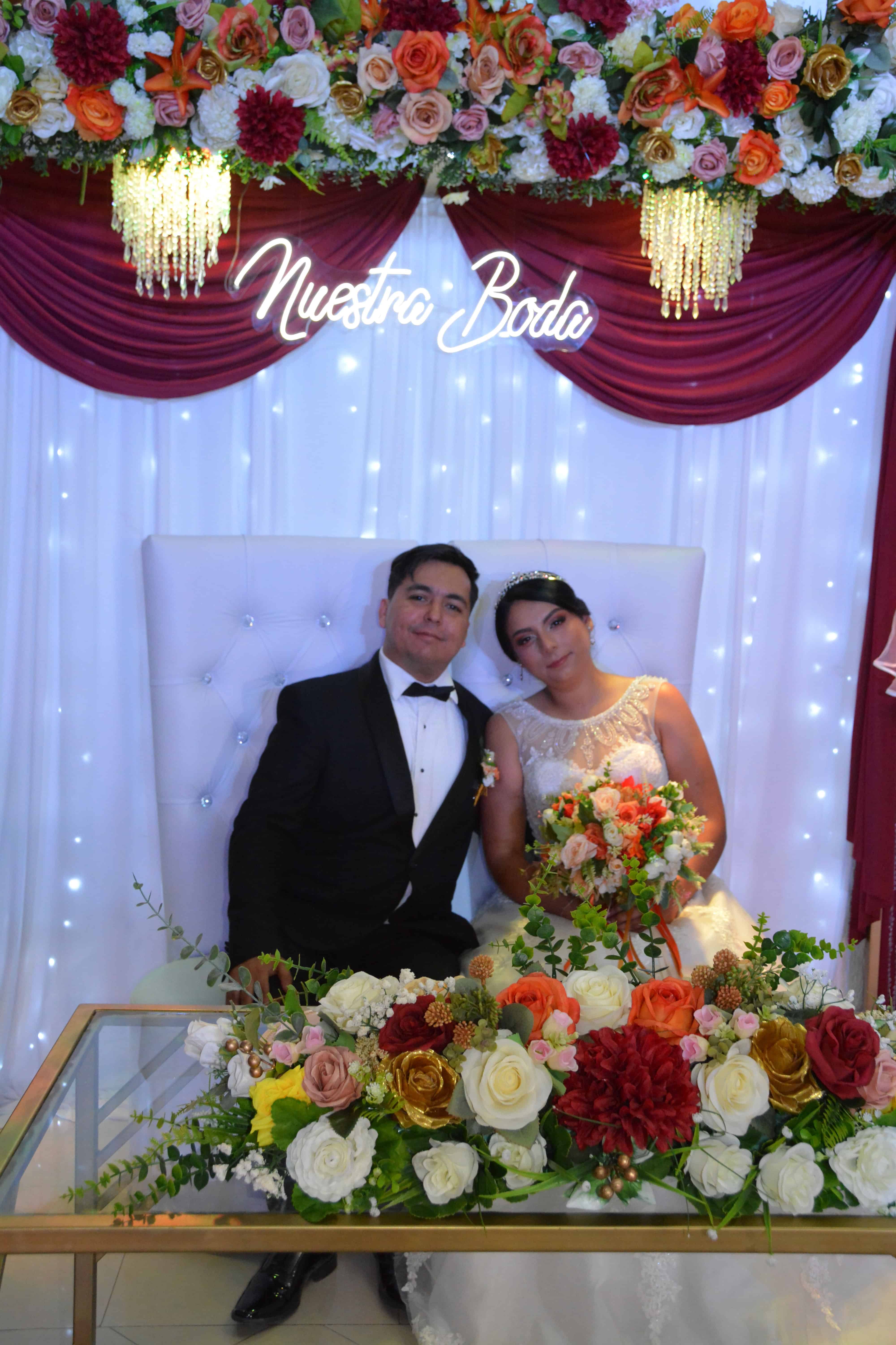 Muy felices en su boda Sheila y Erick.