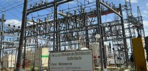 Cae servicio eléctrico; sin luz miles de usuarios en la zona norte