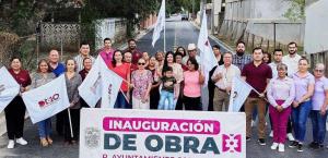Entrega Nataly nueva vialidad