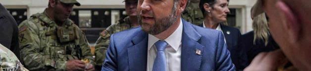 Altos cargos hacen apariciones públicas
