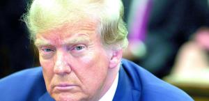 Esquiva Trump multa de 500 millones de dólares