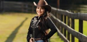 Katherine celebra hoy sus XV años