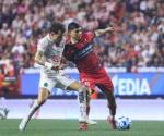 Chivas rescata empate 3-3 en un partido dramático en Tijuana