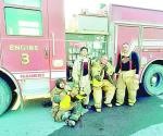 Destacan la valentía de combatientes del fuego