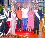 Celebran en grande a los abuelitos