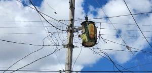 Sufren tres días sin energía en la Juárez
