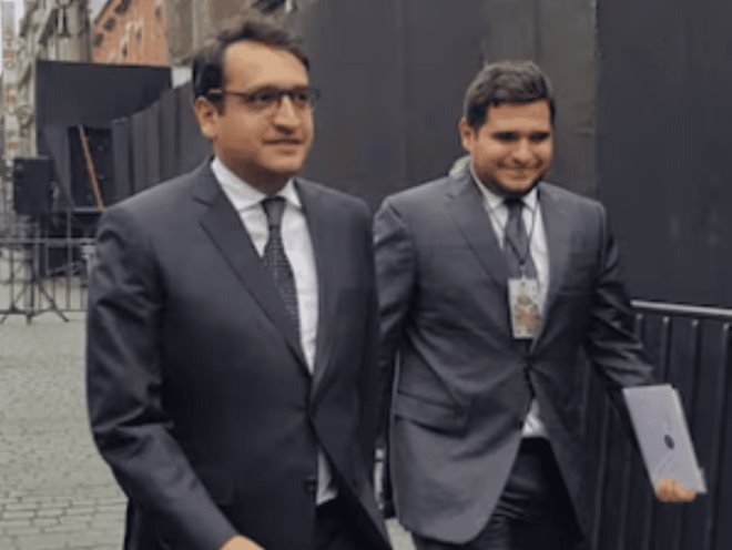 Dan 3 días de plazo a hijos de AMLO para ratificar amparo a su favor Dan 3 días de plazo a hijos de AMLO para ratificar amparo a su favor
