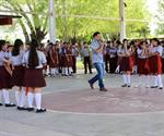 Participan estudiantes en dinámicas artísticas