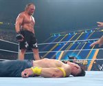 Brock Lesnar vence a John Cena en combate final