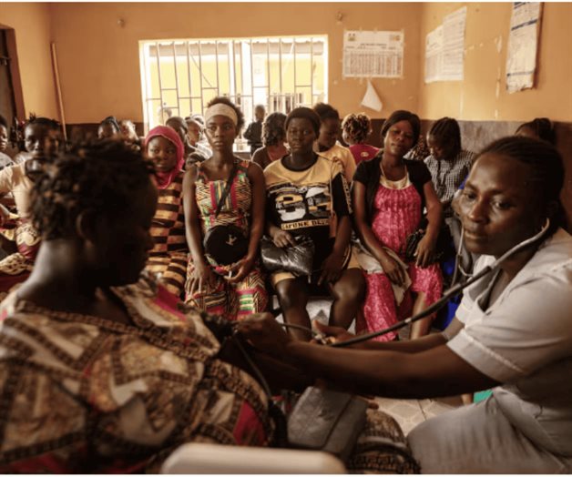 ‘EVA’: ¿y si el invento más relevante para nuestra supervivencia no fue el fuego, sino la ginecología? ‘EVA’: ¿y si el invento más relevante para nuestra supervivencia no fue el fuego, sino la ginecología?