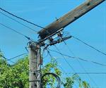 Se incendia poste por cortocircuito