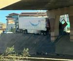 Conductor de tráiler pierde la vida en choque