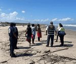 Turista es arrastrado por la corriente en playa Miramar; fue rescatado