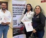 Capacitan a funcionarios de catastro