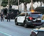 Ayuntamiento de Los Ángeles es evacuado tras choque de carro