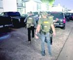 Acusan a un mexicano de agredir a agente del DPS