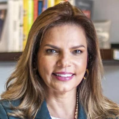 Flavia Santoro Trujillo