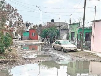 Denuncian familias posible megafraude