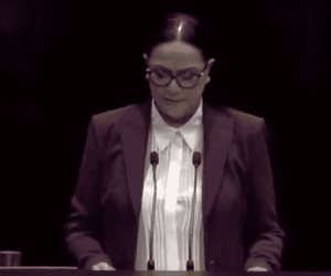 Comparece Ariadna Montiel Reyes