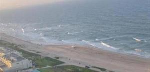 Se hunde yate en playa Miramar; un tripulante muere y capitán sigue desaparecido