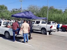 Productores agrícolas realizan bloqueo en el puente Pharr en Reynosa