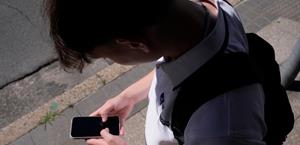 Australia mantiene prohibición de acceso a redes sociales a menores pese a impugnación