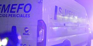 Encuentran a hombre muerto en un vehículo