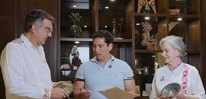 Bendice el Papa piezas  de virgen monumental