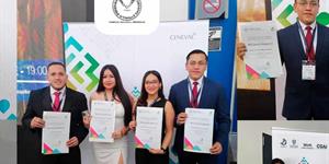 Reconoce CENEVAL a  egresados de Medicina