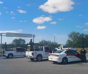 Policías de Tamaulipas vigilan carreteras que colindan con Monterrey