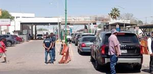 Piden abrir casetas en cruce fronterizo