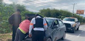 Tránsito Estatal brinda apoyo a automovilistas