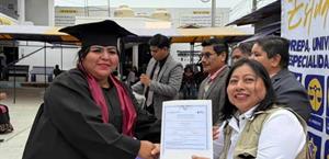 Entregan certificados de asesoría académica