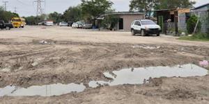 Urgen vecinos mejoras viales