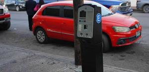 Moderniza Laredo los parquímetros