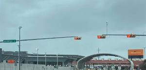 Habilitan carril exclusivo para cruces a México