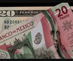 Dólar se cotiza a 18.05 pesos tras anuncio de la Fed Dólar se cotiza a 18.05 pesos tras anuncio de la Fed