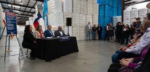 Propone gobernador eliminar impuestos a propiedad escolar