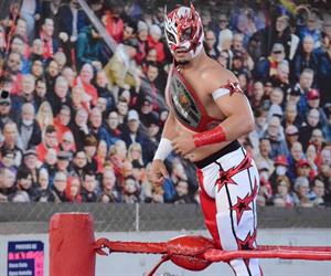 ¡Rey Astral apuesta su cinto! ¡Rey Astral apuesta su cinto!